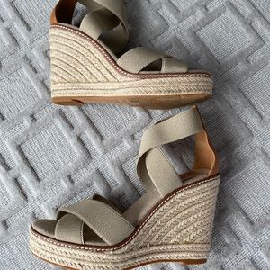 Tory Burch Espadrilles Size 8M Like New